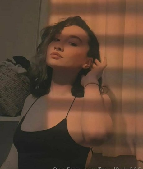 freed0nk 666 トップスター 写真