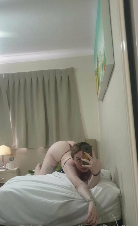 freed0nk 666 スター ヌード 写真