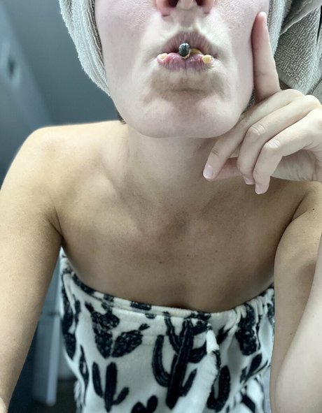 giantesstara ポルノスター 画像