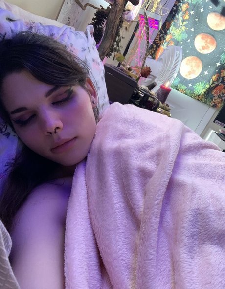 cutiekatw アダルトモデル 写真