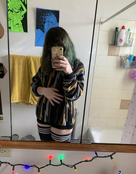 cutiekatw ポルノスター 裸 画像