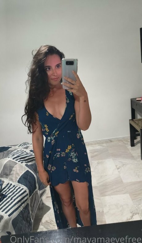 mayamaevefree エロティックモデル 写真