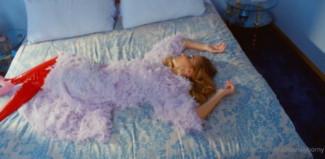 不明なファン ヌード ギャラリー