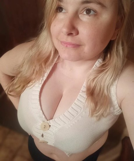 Dejana Savi ヌードスター 写真