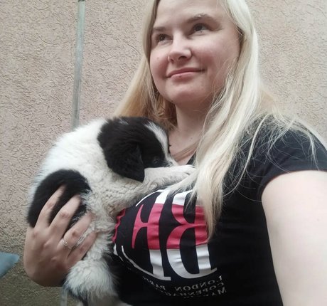 Dejana Savi ホットスター 画像