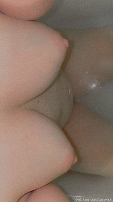 sassyholly ホットなスター 画像