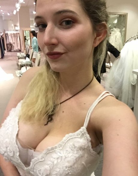 Calliope Rossi トップモデル 写真