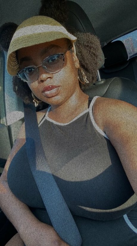 MoodyTaylor 素敵なモデル 画像