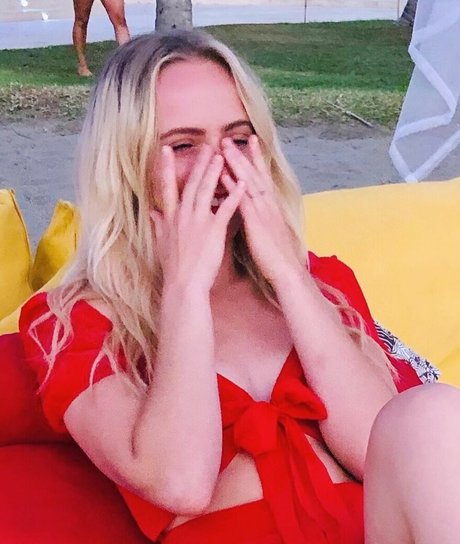 Madilyn Bailey ポルノスター 無料 アーカイブ