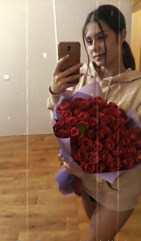 ヴィゴ・オンリーファンズ エロ 画像