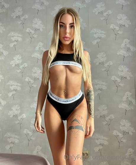 アナル熟女OnlyFans アダルト 写真