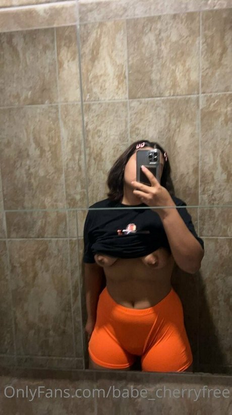 小柄なセックスOnlyFans ホットセクシー 写真