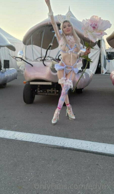 金髪クーガーオンリーファンズ 美しい裸 アーカイブ