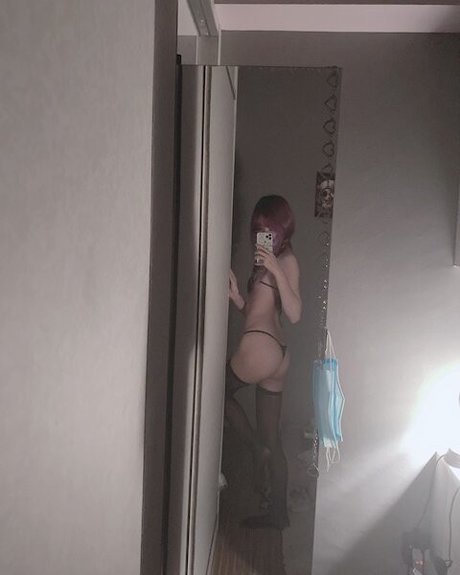 Tako wei 裸のポルノスター 写真