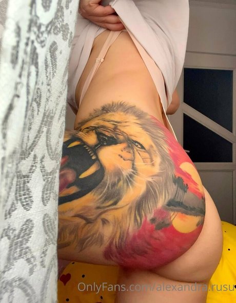 alexandra rusu 最高のスター 写真