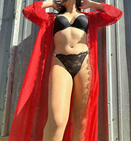 brookegoeswildx 完璧なスター 画像