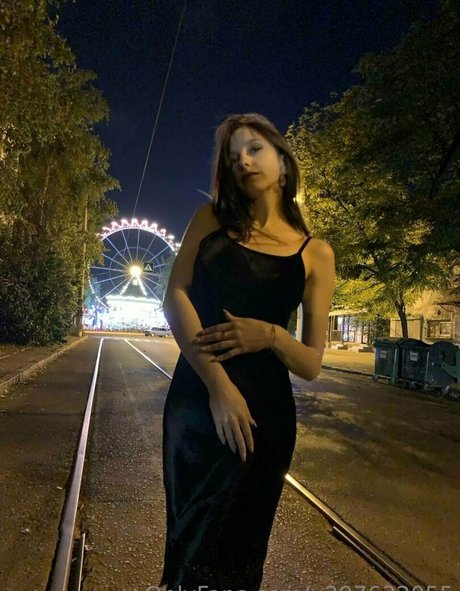 ブロンドビキニOnlyFans セクシーヌード 写真