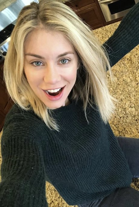 Jennifer Holland ヌードのポルノスター 画像