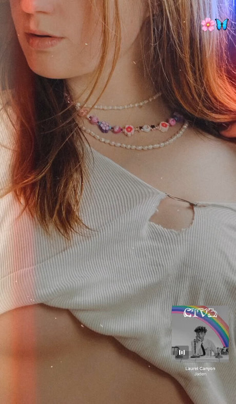 Leonie Busse 完璧な女優 ギャラリー