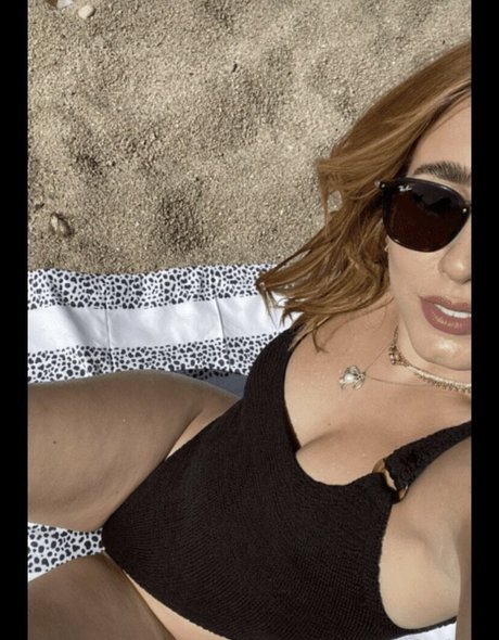 Liv Humby ヌードスター 写真