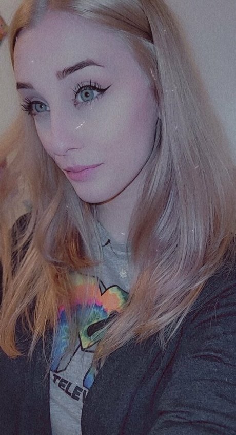 裸の熟女オンリーファンズ えろ 写真