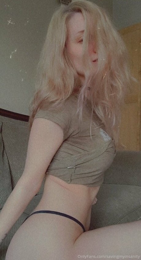 年配の熟女オンリーファンズ ホットポルノ 写真