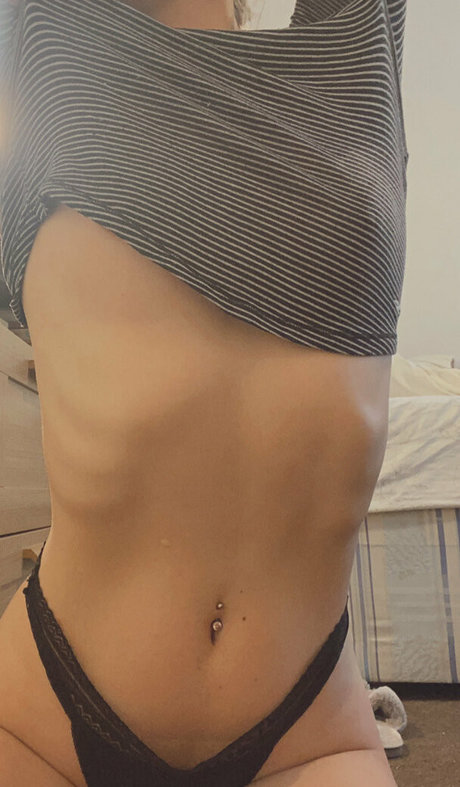 垂れ下がった熟女OnlyFans 美しいポルノ 写真