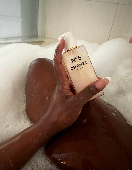 熟女のおまんこオンリーファンズ 美しいxxx 写真