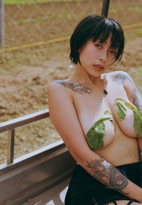 フィットネス xxx onlyfans アートヌード 写真