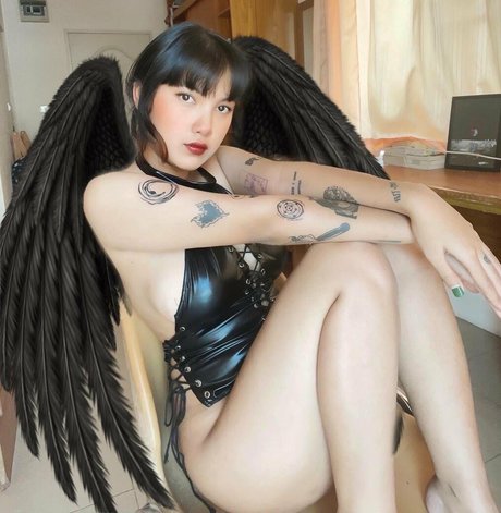 金髪レズビアンオンリーファンズ アートポルノ 写真