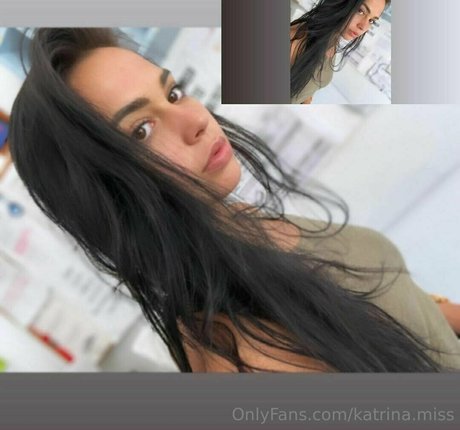 ミニドレス OnlyFans セックス 写真