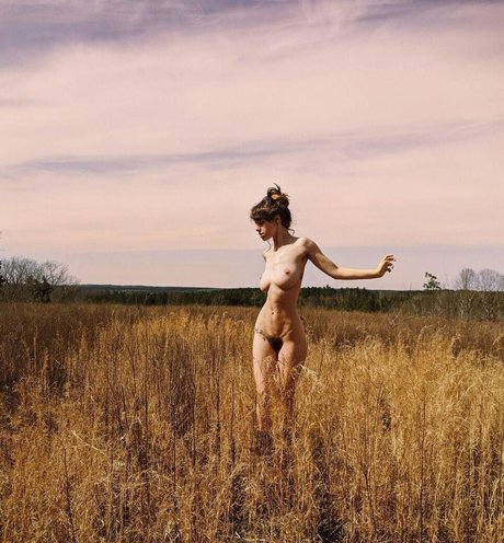 18歳以下の無料OnlyFans セクシー 画像