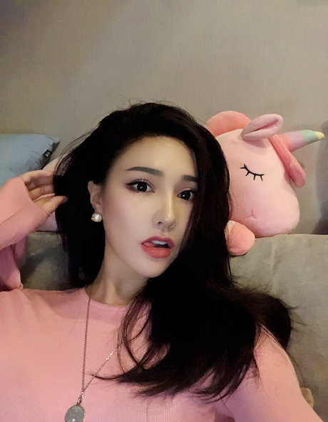 Xiaolajiao j3 ホットなモデル 写真