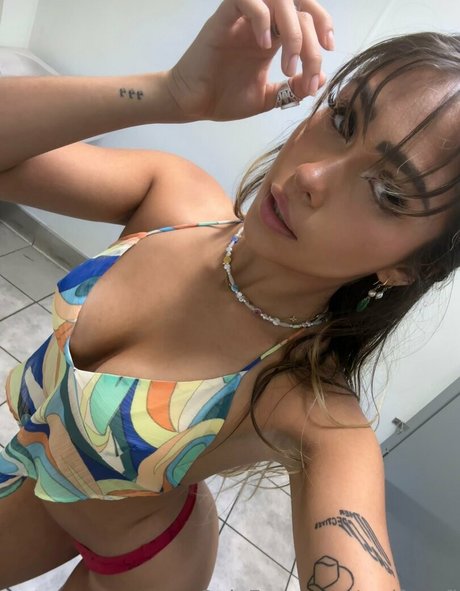 ゲイのインフルエンサーOnlyFans ポルノ 写真