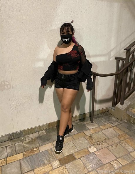 巨乳ティーンオンリーファンズ トップ ギャラリー