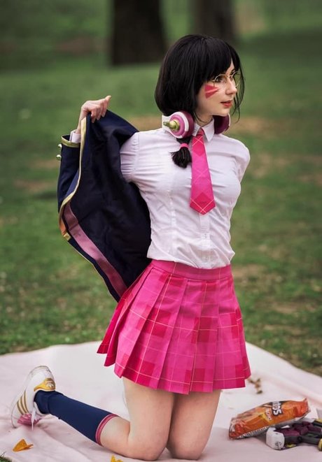 巨大な天然おっぱいオンリーファンズ エロ 写真