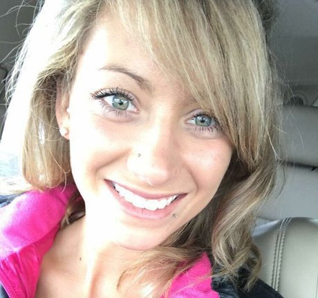 ゲイアナルOnlyFans 美しい裸 画像