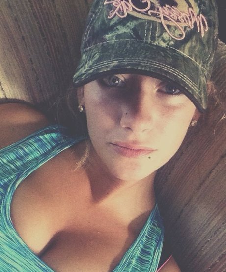 ビデオ通話 オンリーファンズ アダルト 写真