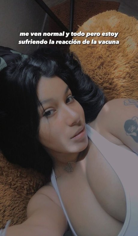 ママの足OnlyFans 美しい 写真