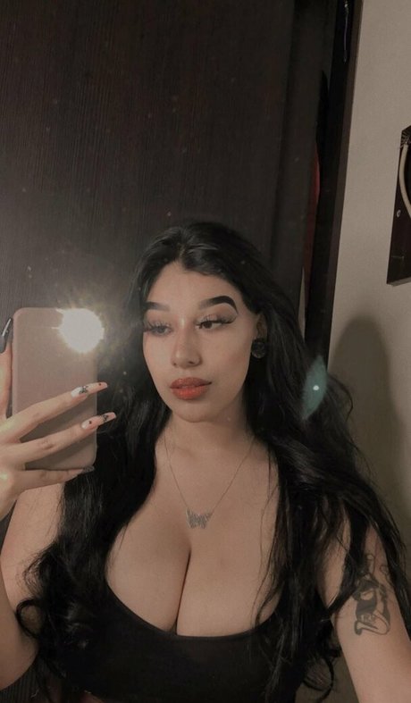 ゴス3P OnlyFans アダルト無料 画像