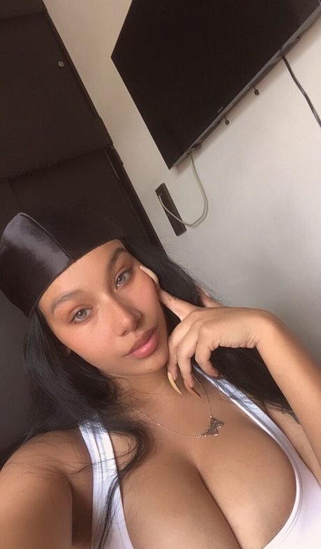 足ヌードオンリーファンズ えろ ギャラリー