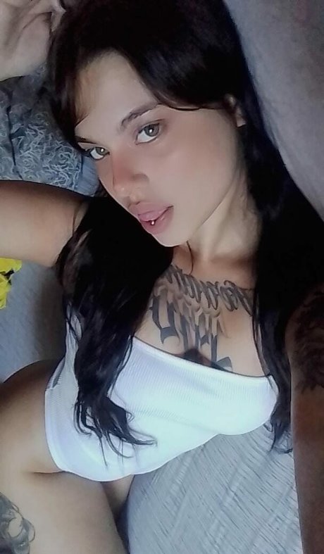 eiprilnaveira スター ヌード 写真