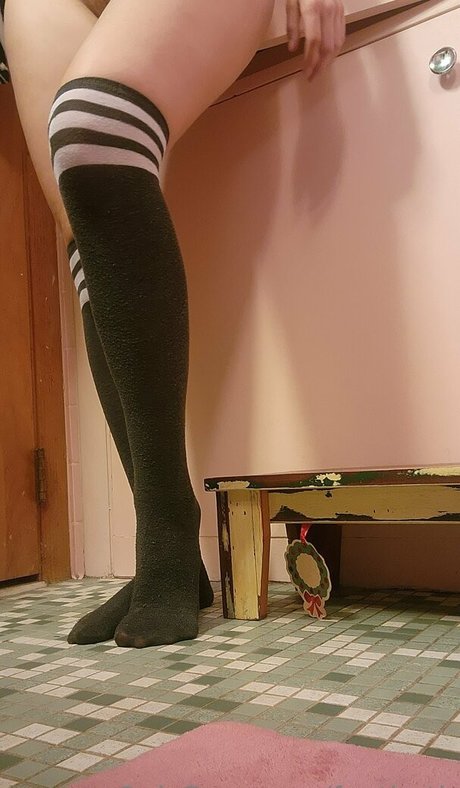 feetbeth ポルノスター アート ギャラリー