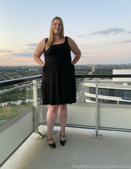 巨乳義母OnlyFans 無料セクシー 画像