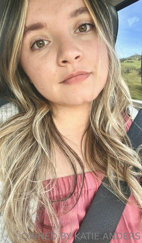 katieandrosevip スター ヌード 写真