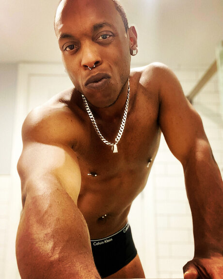 Famou55tar スター ヌード ギャラリー