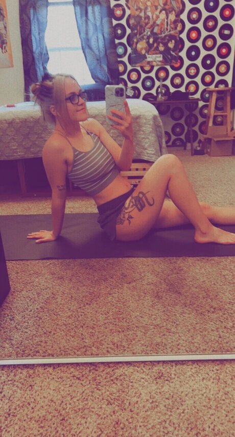 曲線美のランジェリーOnlyFans トップ ギャラリー