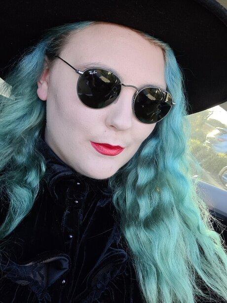 Holly Millwood ポルノスター 可愛い 写真