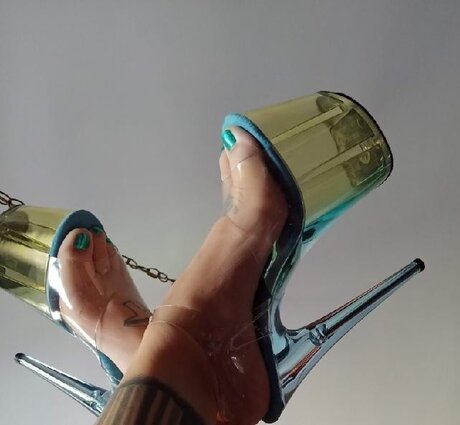 Feet4u44 最高のスター ギャラリー