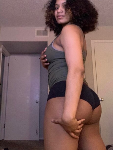 Kasswnoass ホットなポルノスター 画像